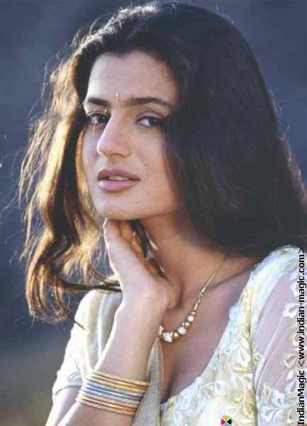 Amisha Patel 29