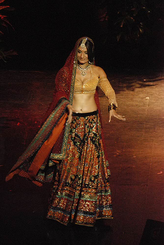 Ekta Chowdhry at Miss Universe 2009 47
