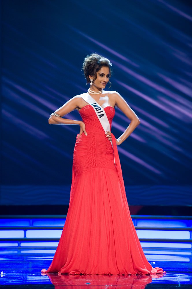 Ekta Chowdhry at Miss Universe 2009 61
