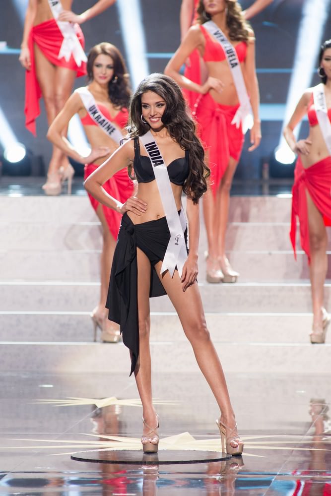 Manasi Moghe at Miss Universe 2013 15