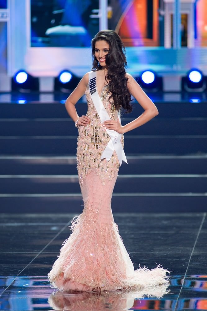 Manasi Moghe at Miss Universe 2013 81