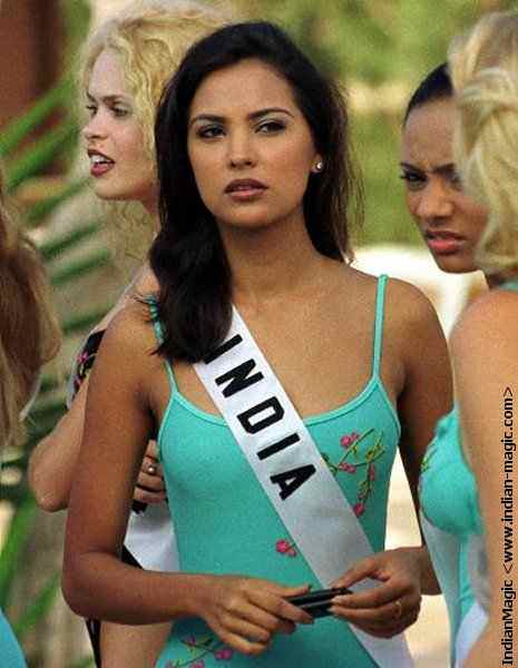 Lara Dutta - Miss Universe 2000 02