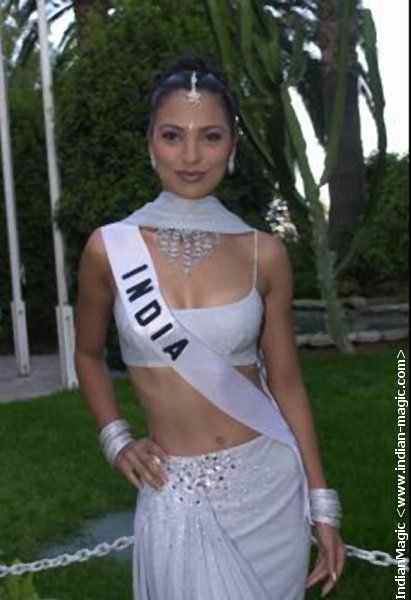 Lara Dutta - Miss Universe 2000 03