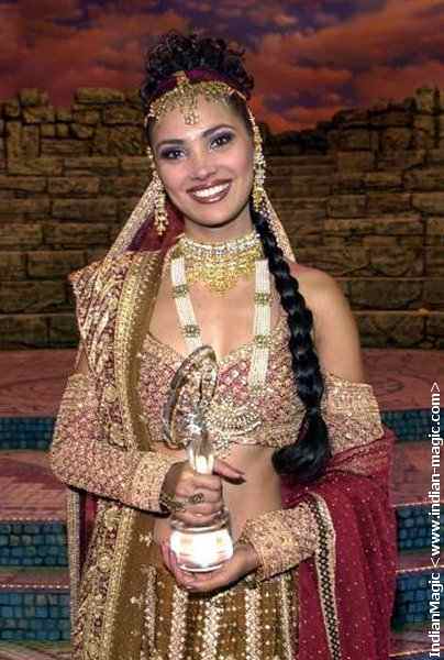 Lara Dutta - Miss Universe 2000 06