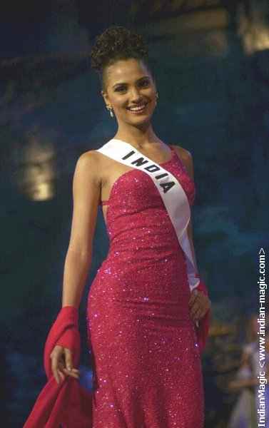 Lara Dutta - Miss Universe 2000 13