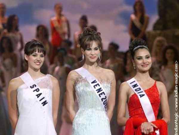 Lara Dutta - Miss Universe 2000 16