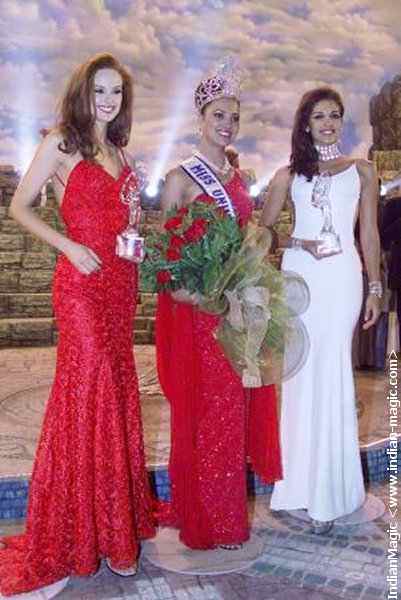 Lara Dutta - Miss Universe 2000 26