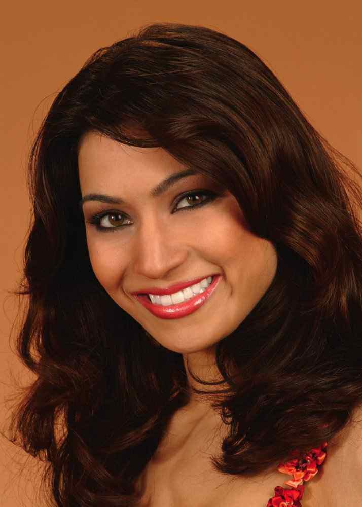 Neelam Verma at Miss Universe 2002 04