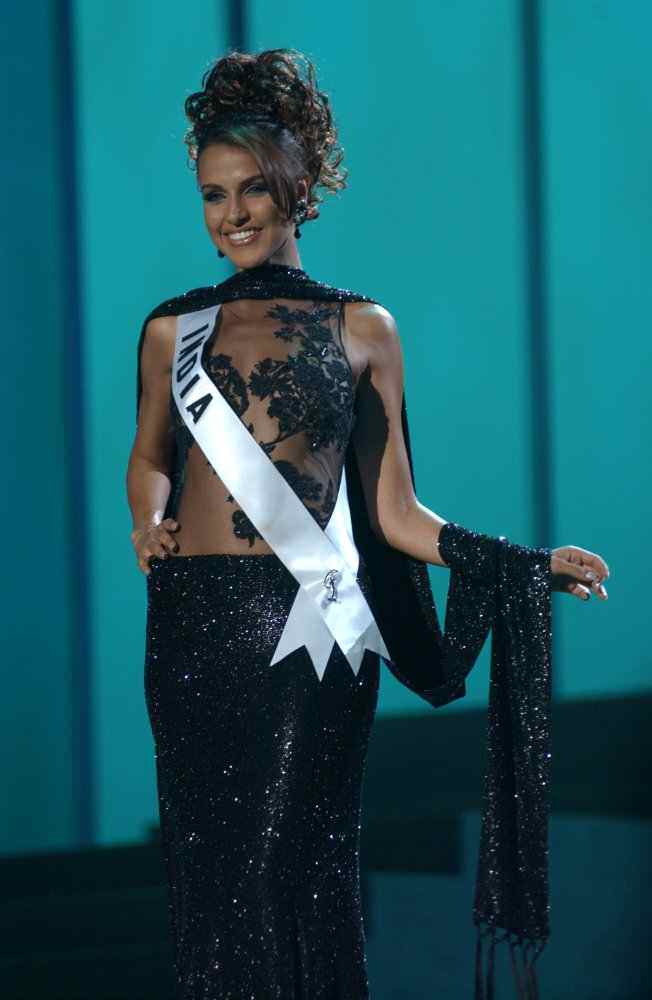 Neha Dhupia at Miss Universe 2002 04