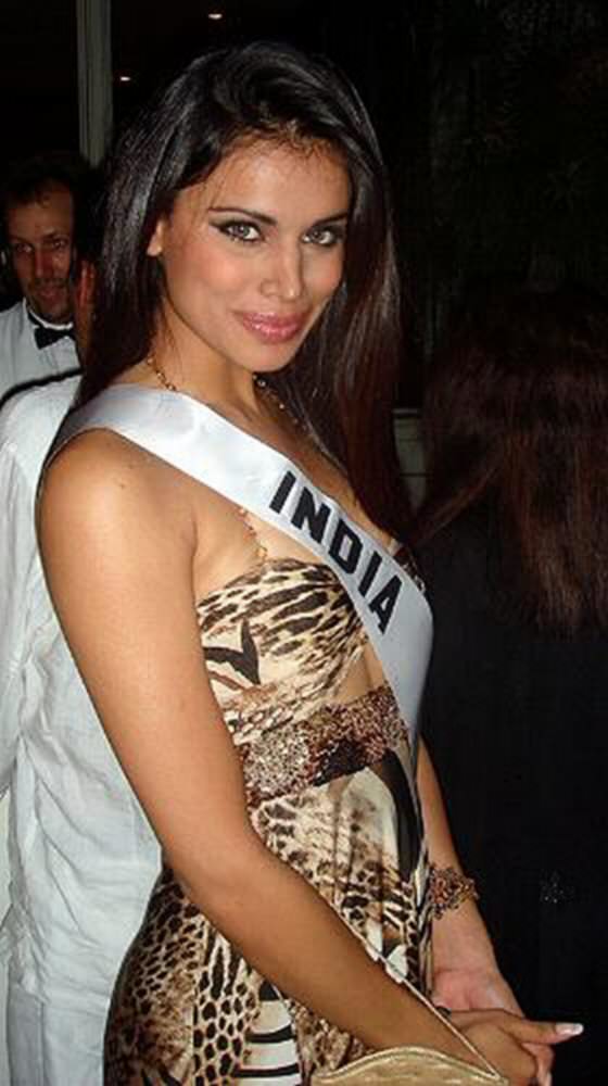 Neha Kapur at Miss Universe 2006 12