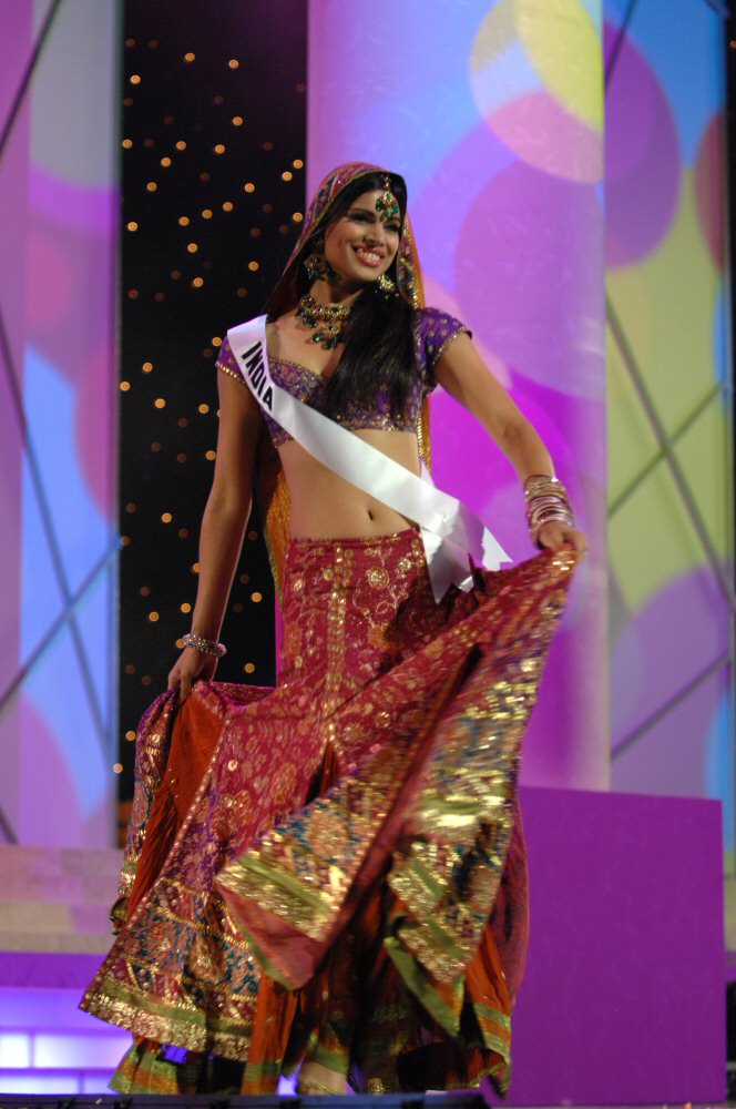 Neha Kapur at Miss Universe 2006 21