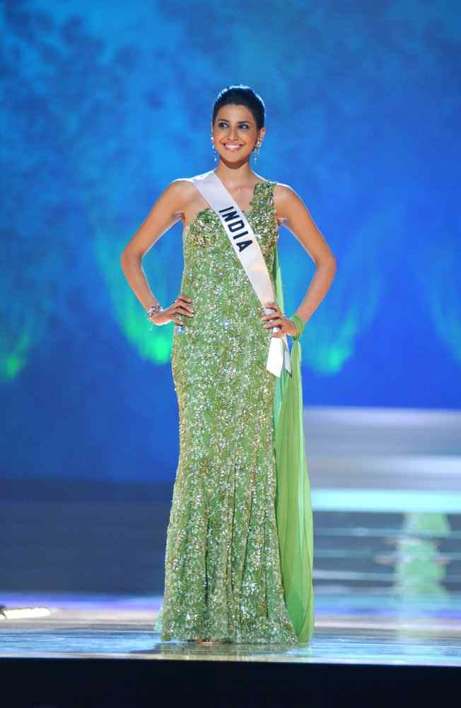 Nikita Anand Miss Universe 2003 Gown