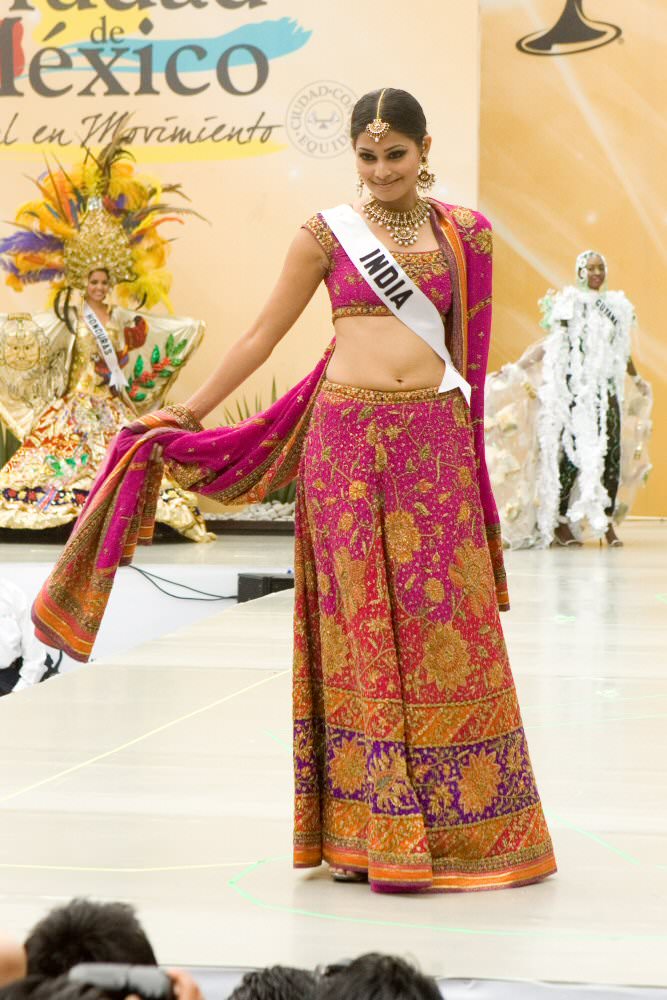Puja Gupta at Miss Universe 2007 24