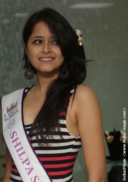 Shilpa Singh 19