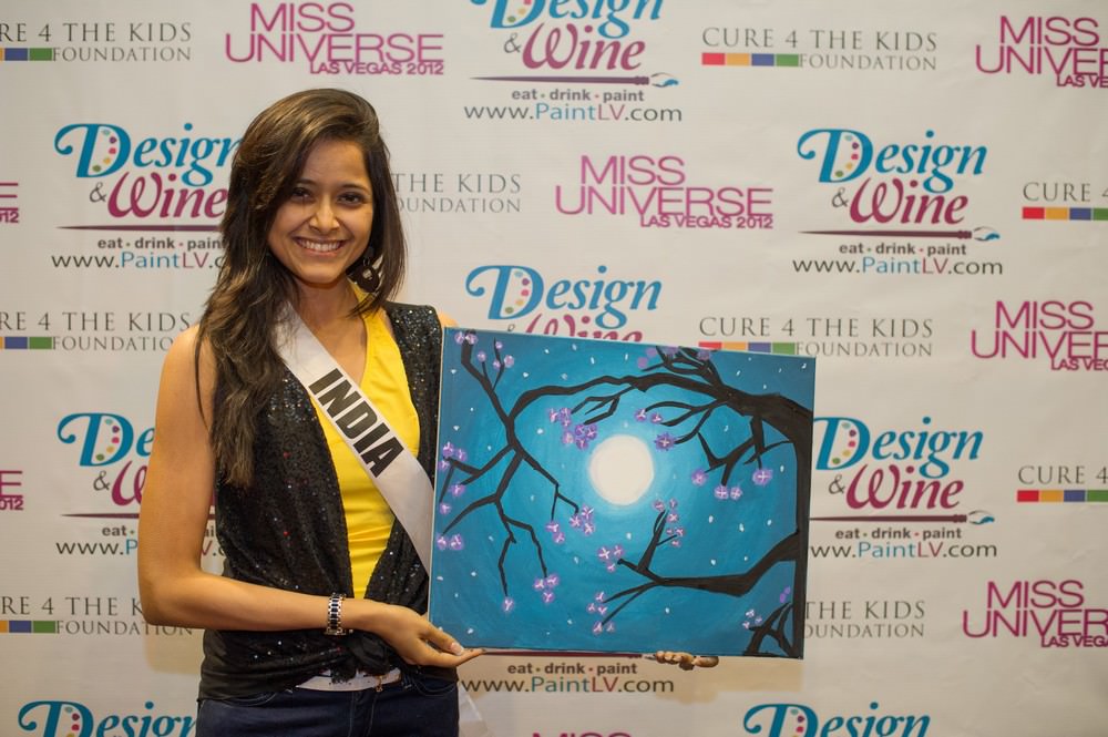 Shilpa Singh at Miss Universe 2012 32