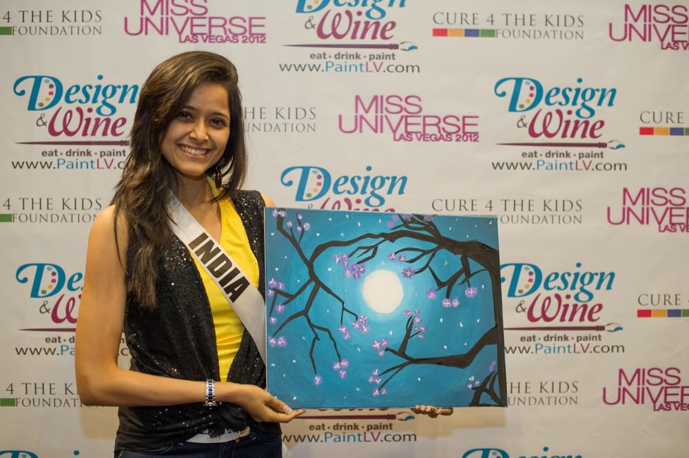 Shilpa Singh at Miss Universe 2012 33