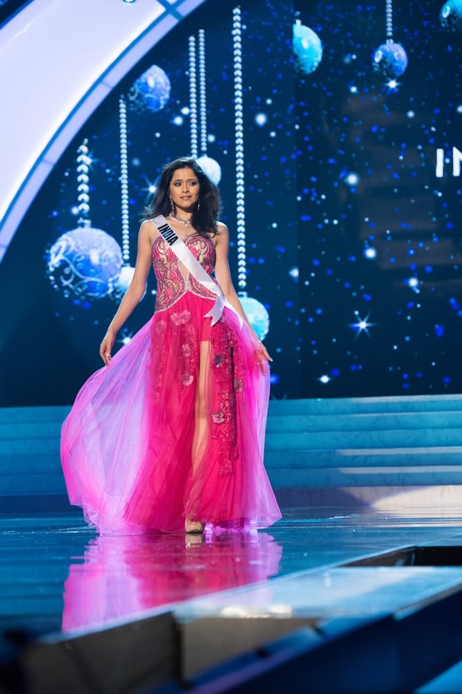 Shilpa Singh at Miss Universe 2012 45