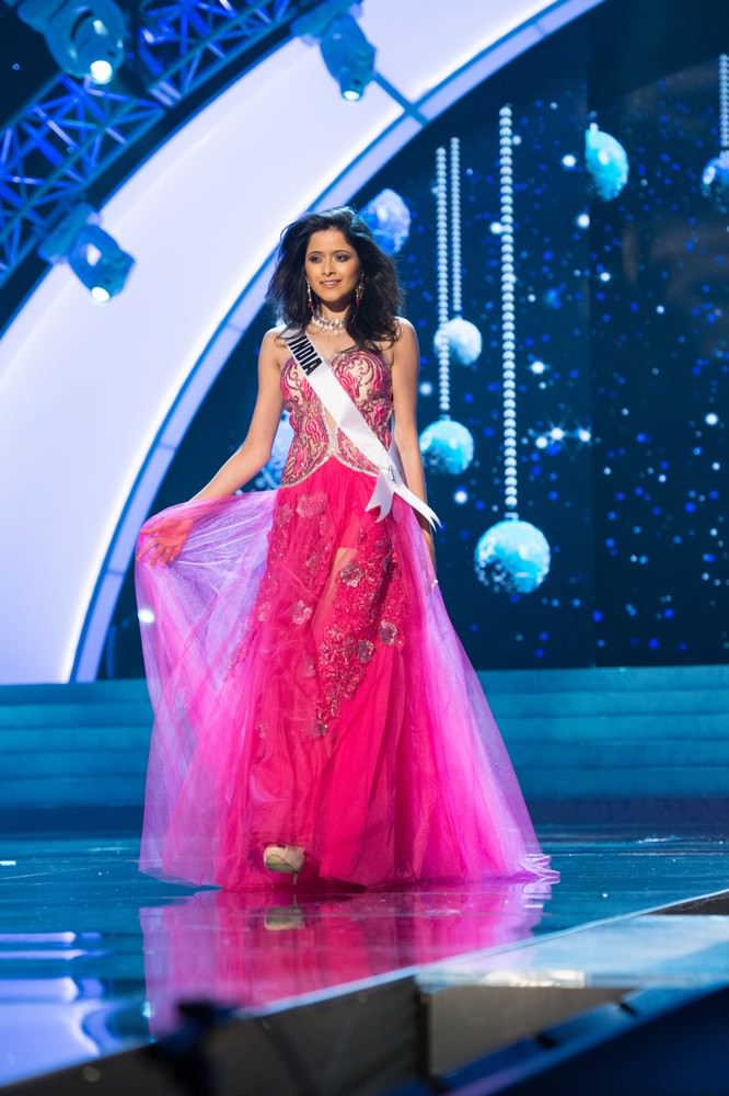 Shilpa Singh at Miss Universe 2012 47