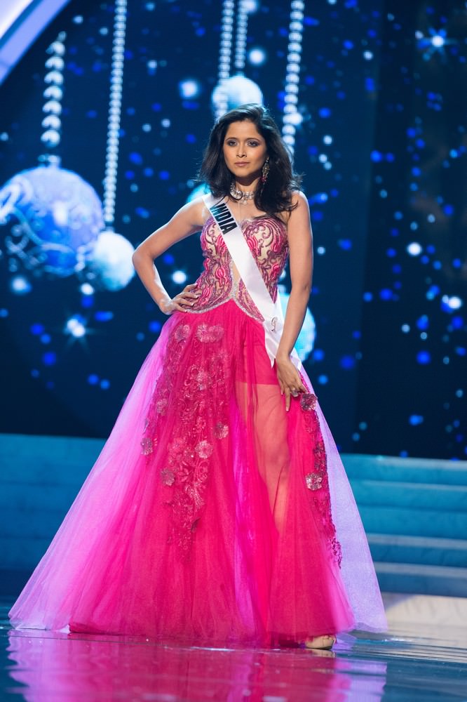 Shilpa Singh at Miss Universe 2012 51