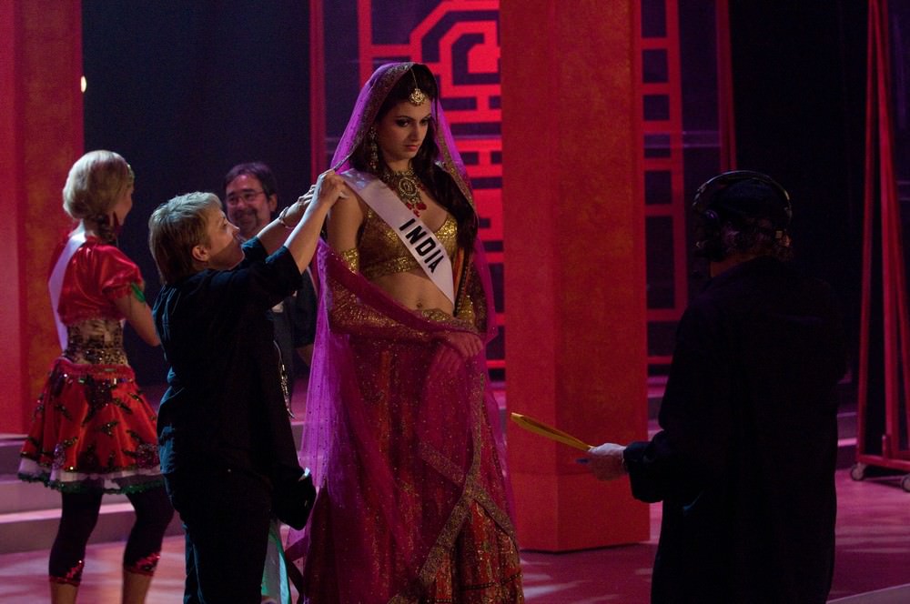 Simran Kaur Mundi at Miss Universe 2008 51
