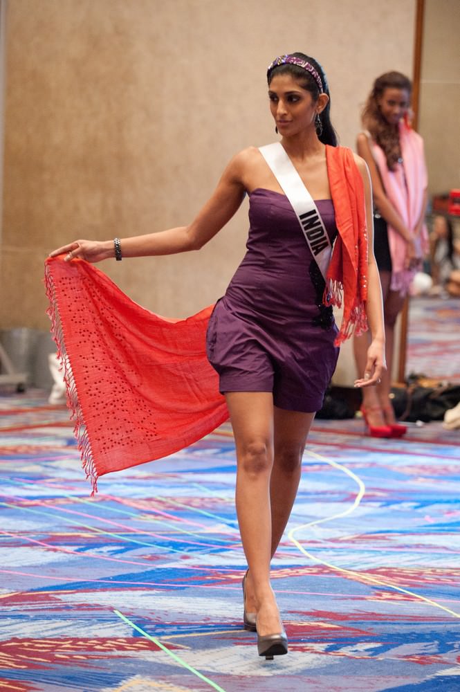 Vasuki Sunkavalli at Miss Universe 2011 33